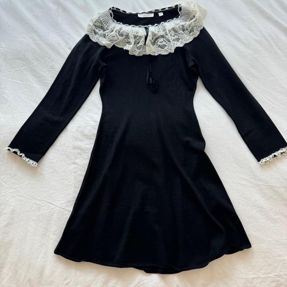Doen black merino wool long sleeve dress with white lace collar and cuffs